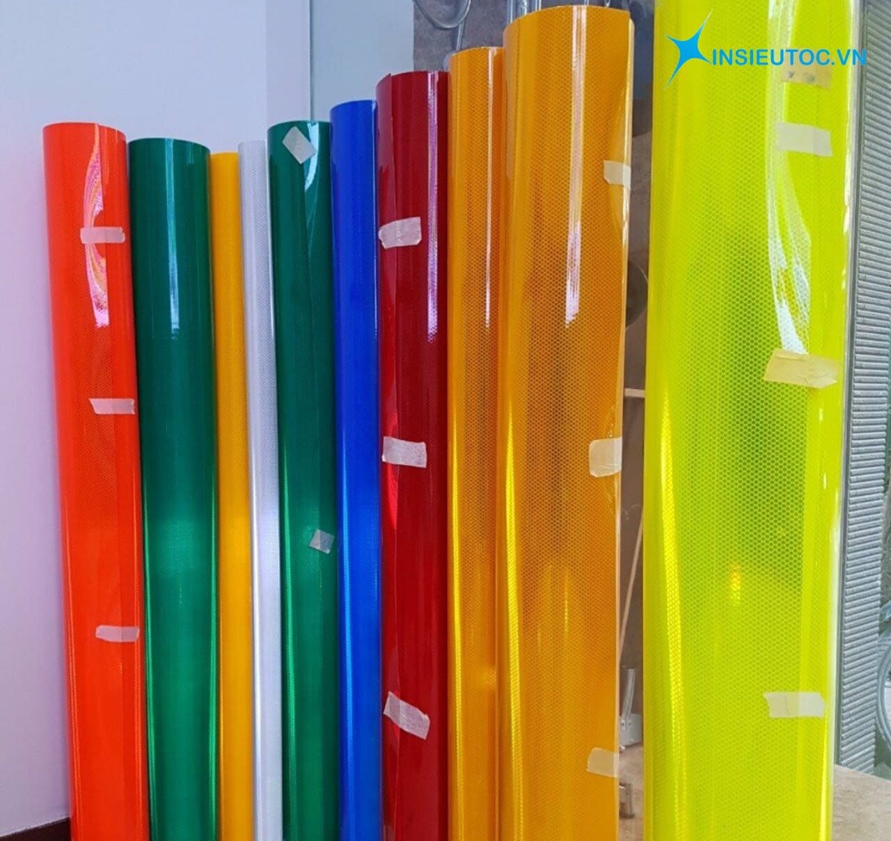 giấy phản quang dùng dán kính