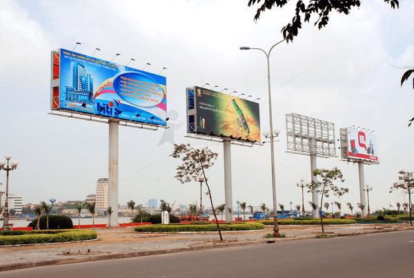 so sánh chất liệu in pp với decal - In Siêu Tốc