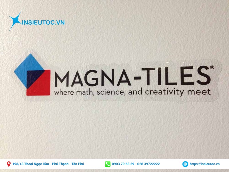 Mẫu in logo decal trong cho thương hiệu đồ chơi trẻ em