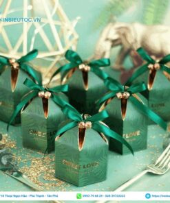 Hộp giấy đựng quà cưới cao cấp