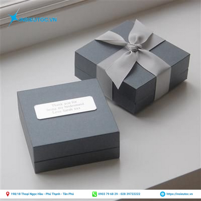 in hộp giấy theo yêu cầu