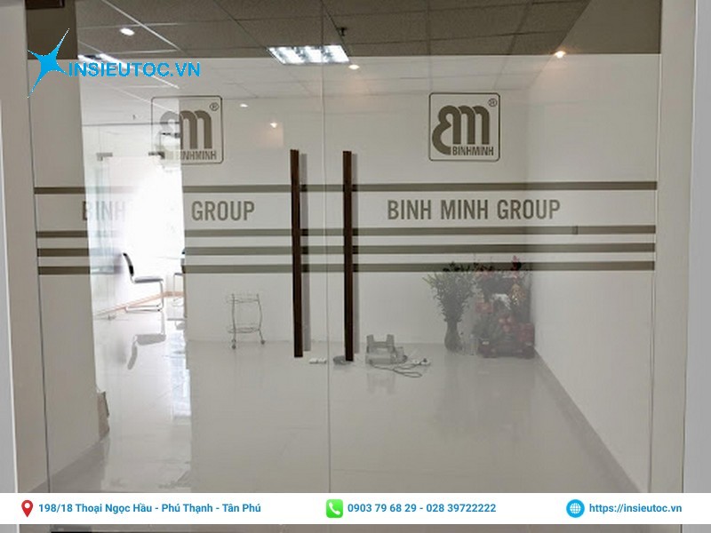 decal mờ dán kính đẹp