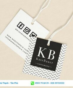 tag treo quần áo hình vuông