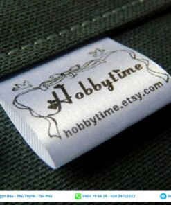 nhãn quần áo chất liệu lụa satin