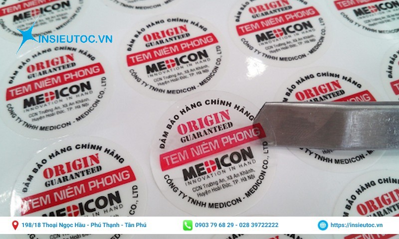 tem nhựa bế tròn