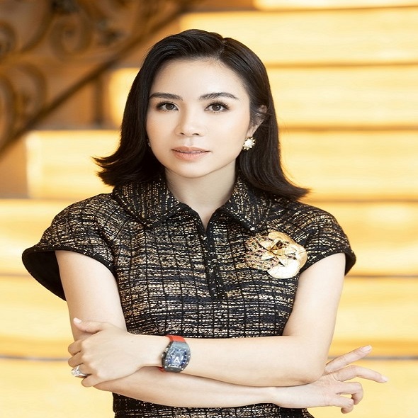 Bà Lưu Nga _ CEO Elise