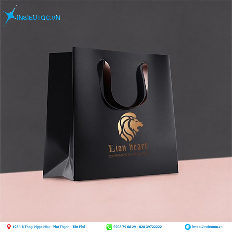 Mẫu túi giấy đen với vẻ đẹp ấn tượng