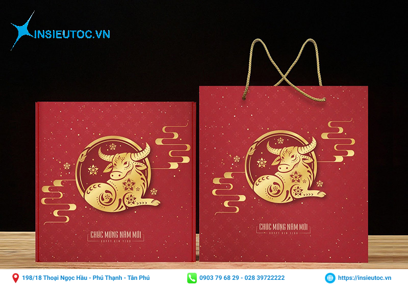 Túi quà tết có họa tiết trâu vàng nổi bật