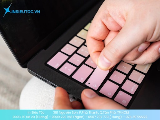 Sticker màu hồng cho bàn phím