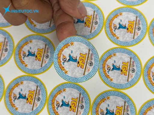 Sticker thể thao năng động, cá tính