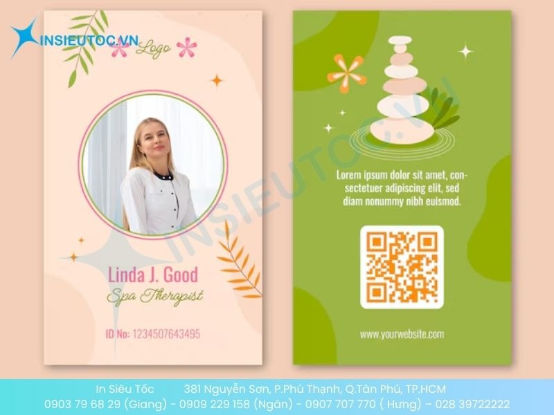 Mẫu thẻ với mã QR để khách hàng theo dõi các chương trình khuyến mãi