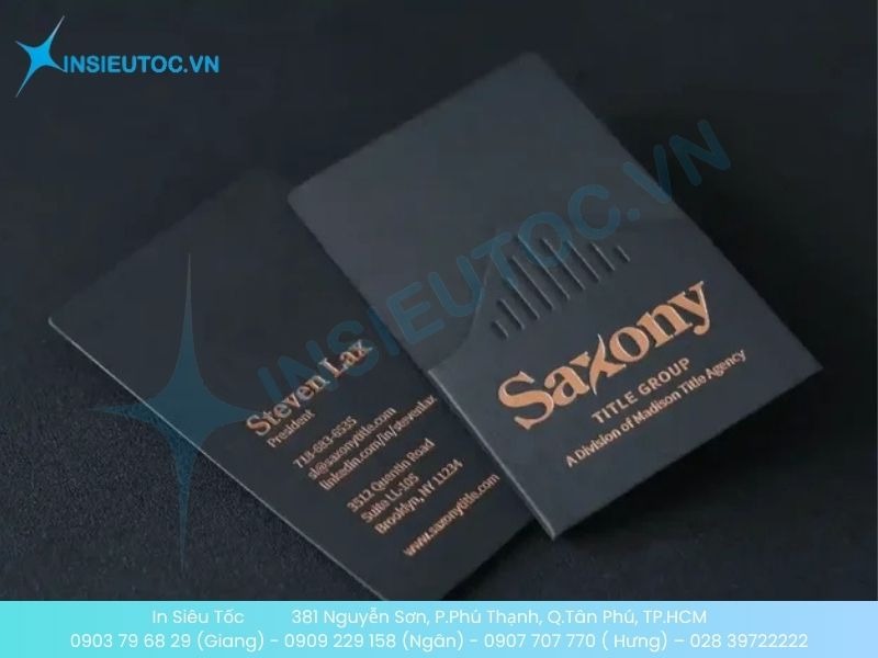 Card visit chất liệu PVC cứng cáp và bền bỉ