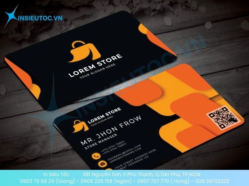 Mẫu card cơ bản cho store bán lẻ, mã QR hướng tới cửa hàng online