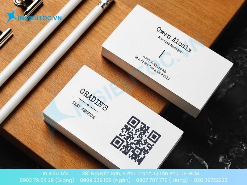 Mẫu card visit kiến trúc sư đơn giản với phông nền trắng