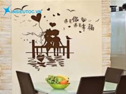 Khi thi công nhất định phải lăn keo trực tiếp lên lớp đế bằng giấy Thi công decal trang trí kỹ đẹp