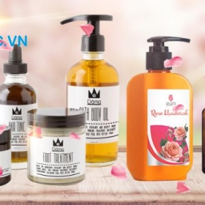 Chai lọ mỹ phẩm có đầy đủ tem nhãn đẹp mắt thể hiện giá trị của sản phẩm Tem nhãn mỹ phẩm giúp tăng giá trị sản phẩm