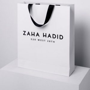 túi giấy cho shop thời trang sử dụng nền trắng, in thương hiệu in túi giấy cho shop quần áo thời trang có nền trắng