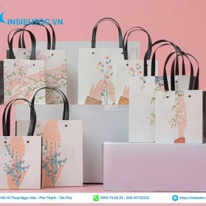 in túi đựng quà tặng bằng công nghệ tiên tiến. in túi đựng quà hcm